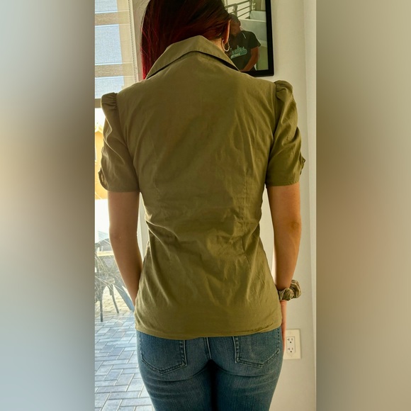Button down top - Picture 4 of 7